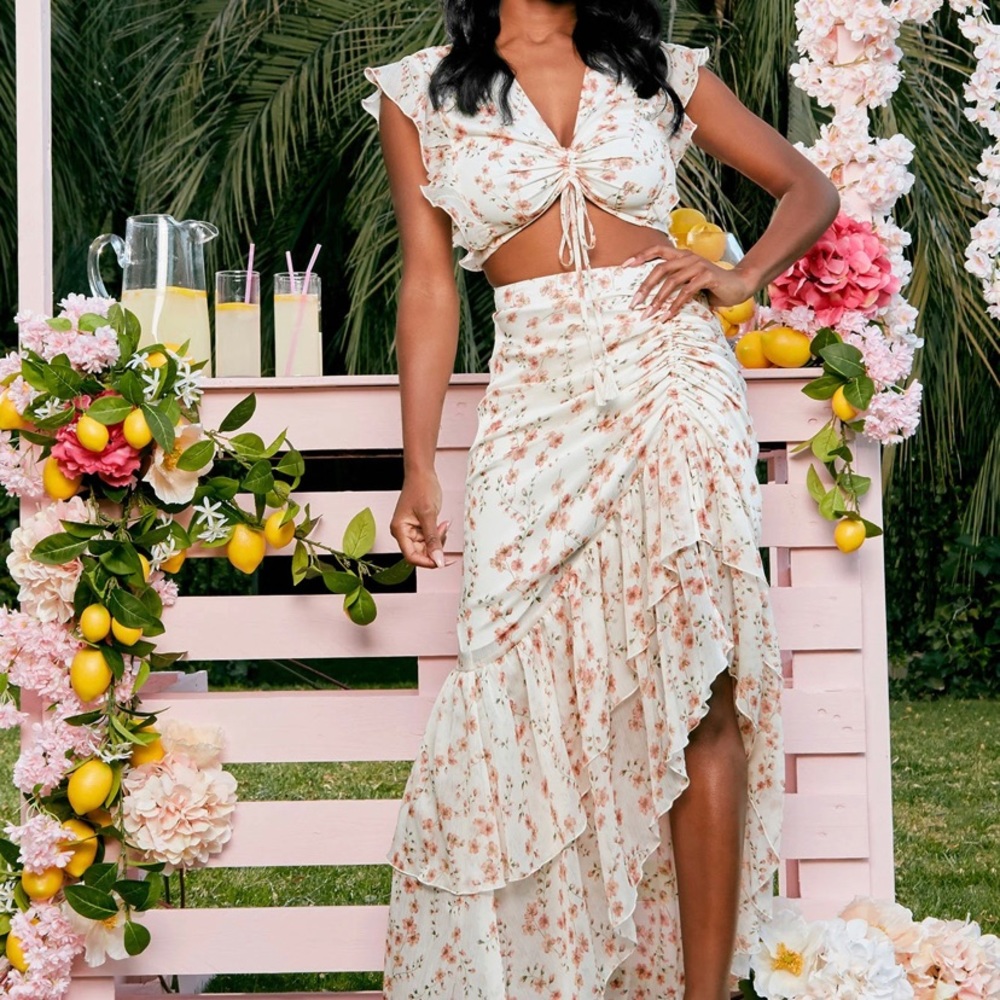 FASHIONNOVA FLORAL SET